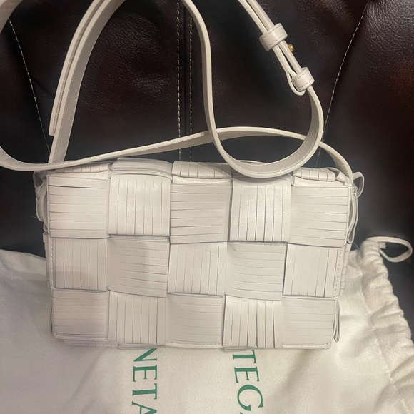 White Bottega Veneta Fringe Cassette Bag - Picture 5 of 9